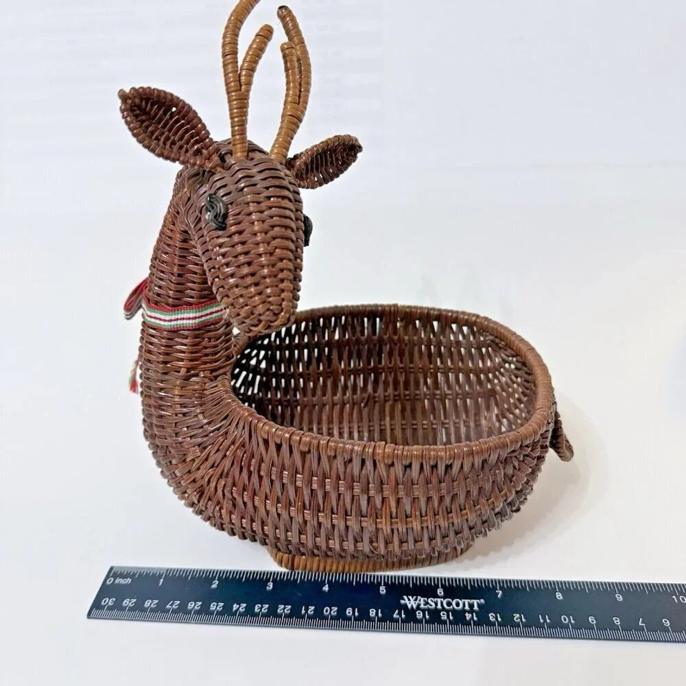 VTG Reindeer Deer Basket Wicker Rattan Woven Plant Decor Holiday Christmas